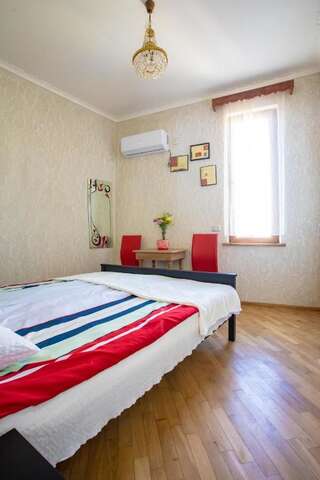 Отель Gantiadi Кутаиси Двухместный номер с 1 кроватью и собственной ванной комнатой-10